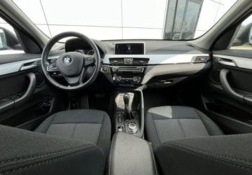 BMW X1 F48 Crossover Plug-In 1.5 25e 220KM 2021 BMW X1 xDrive Plug-In PDC Automat Led Navi Tempomat FV23 1.5, zdjęcie 16