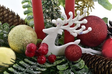 STROIK ŚWIĄTECZNY DEKORACJA SZTUCZNE KWIATY OZDOBY BOMBKI CHOINKA RENIFER