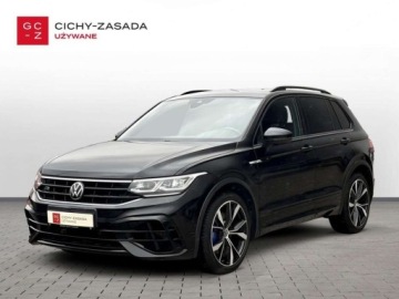 Volkswagen Tiguan II SUV R 2.0 TSI 320KM 2022 Volkswagen Tiguan 2.0 TSI 320KM R4x4DSGIQ.MATRIX360Niski PrzebiegASOSalonP