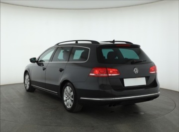 Volkswagen Passat B7 Variant 2.0 TDI CR DPF BlueMotion 140KM 2011 VW Passat 2.0 TDI, Navi, Klima, Klimatronic, zdjęcie 3