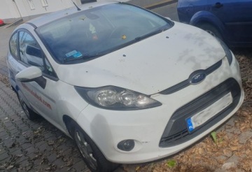 Ford Fiesta VII Hatchback 5d 1.4 Duratorq TDCi DPF 70KM 2011 Ford Fiesta 1.4 | 2011 | ciężarowy | kratka | ekonomiczny | faktura
