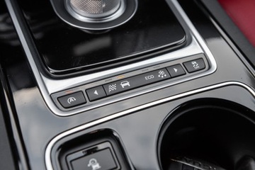 Jaguar XE Sedan 2.0 i4 180KM 2016 Jaguar XE 2.0d 180PS AWD R-Sport 119tys km serwis bezwypadek Gwarancja, zdjęcie 17