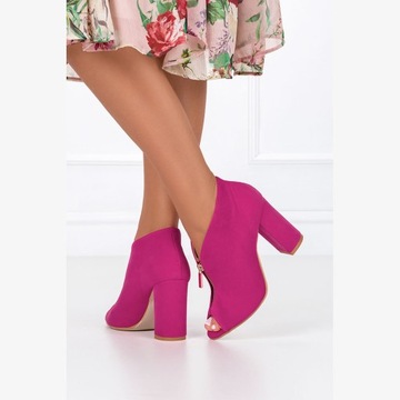 ВЕСЕННИЕ БОТИЛЬОНЫ НА ДЕКОРАТИВНОЙ МОЛНИИ, размер 40