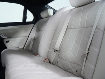 BMW Seria 7 G70 Sedan 3.0 40d 299KM 2025 BMW Seria 7 740d xDrive Sport Sedan 3.0 (299KM) 2025, zdjęcie 13