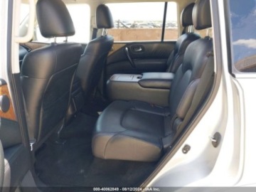 Nissan 2021 Nissan Armada 2021r., 4x4, 5.6L 5.6 Benzyna 400KM, zdjęcie 9