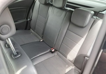 Renault Megane III Hatchback 2.0 dCi 160KM 2011 Renault Megane Renault Megane III GT Wersja Renault Sport Kubelki Duze, zdjęcie 16