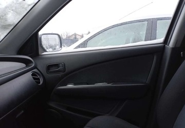 Mitsubishi Outlander I 2.0 i 16V 136KM 2006 Mitsubishi Outlander Mitsubishi Outlander 2.0 4WD Invite 2.0 Benzyna 136KM, zdjęcie 8