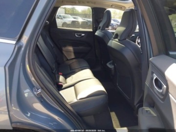 Volvo XC60 II 2022 Volvo XC 60 B5 Momentum 2022 2.0 Benzyna 247KM, zdjęcie 13