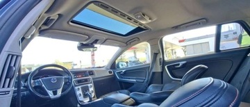 Volvo V60 I Kombi Facelifting 2.0 D4 DRIVE-E 181KM 2014 Volvo V60 Volvo V60 D4 Geartronic Ocean Race 2.0 Diesel 181KM, zdjęcie 24