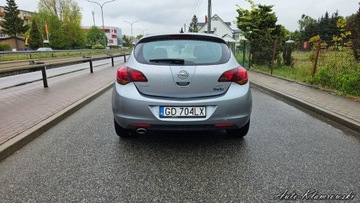 Opel Astra J Hatchback 5d 2.0 CDTI ECOTEC 160KM 2011 Opel Astra Opel Astra J 2.0 CDTI 1 Wlasciciel Nawi Nowy rozrzad, zdjęcie 5
