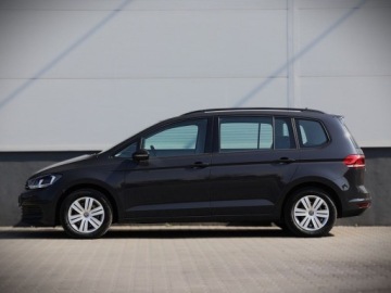 Volkswagen Touran III 1.5 TSI EVO 150KM 2021 Volkswagen Touran 1.5 TSI EVO Comfortline Plus. VAT Marza 1.5 Benzyna, zdjęcie 13