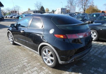 Honda Civic VIII Hatchback 3d 1.8 i-VTEC 140KM 2007 Honda Civic Honda Civic VIII 1.8 Benzyna 140 KM 1.8 Benzyna 140KM, zdjęcie 6