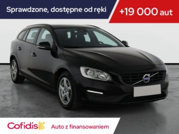 Volvo V60 I Kombi Facelifting 2.0 D3 DRIVE-E 150KM 2018 Volvo V60 D3 2.0, Klima, Klimatronic, Tempomat