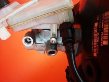 Комплект насоса тормозного усилителя Volvo V40 II 31362930
