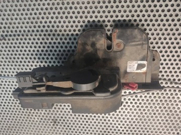 ZAMEK KLAPY TYLNEJ MERCEDES VITO 639 A6397401635