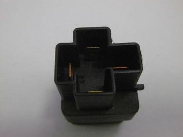 FORD MAVERICK I RELÉ MODUL 25230 9F900 HELLA 4RA940010-65