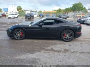 Ferrari California 2015 Ferrari California 2015, T, 3.9 3.9 Benzyna 555KM, zdjęcie 10