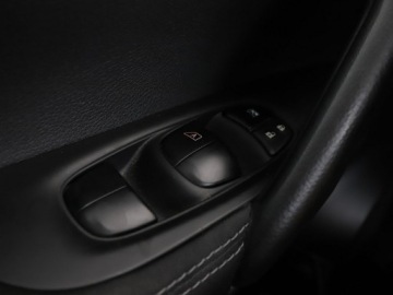 Nissan Qashqai II Crossover 1.6 DIG-T 163KM 2016 Nissan Qashqai klima auto navi grzane fotele, zdjęcie 32