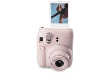 Камера Fujifilm Instax Mini 12 Pink + чехол + рамки Shacolla