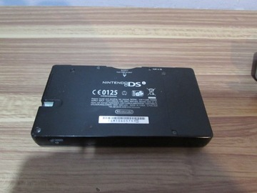Консоль Nintendo DSi, черная, оригинальное зарядное устройство