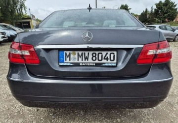 Mercedes Klasa E W212 Limuzyna 200 CDI BlueEFFICIENCY 136KM 2011 Mercedes-Benz Klasa E Zadbany Super stanNavi 2.1 Diesel 136KM, zdjęcie 2