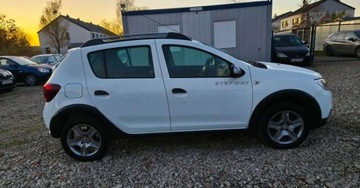 Dacia Sandero II Hatchback 5d Facelifting 0.9 TCe 90KM 2017 Dacia Sandero Stepway Dacia Sandero Stepway 0.9 TCe Laureate SampS Easy-R, zdjęcie 5