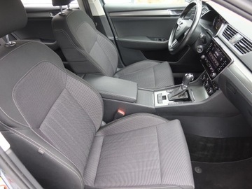 Skoda Superb III Kombi Plug-In Hybrid 1.4 TSI Plug-In-Hybrid 218KM 2020 Skoda Superb iV 1.4 TSI PHEV, Salon Polska, zdjęcie 8