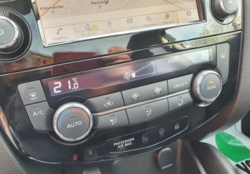 Nissan Qashqai II Crossover Facelifting 1.3 DIG-T  160KM 2020 Nissan Qashqai Panorama Kamera 360 Hands Free GetHelp 1.3 Benzyna, zdjęcie 16