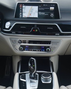 BMW Seria 7 G11-G12 Sedan Facelifting 3.0 750d 400KM 2020 BMW Seria 7 50d xDrve Dealer BMW Bonkowscy 3.0 Diesel 400KM, zdjęcie 6