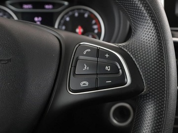Mercedes Klasa B W246 Sports Tourer 180 BlueEFFICIENCY 122KM 2015 Mercedes B 180 navi czujniki parkowania, zdjęcie 27