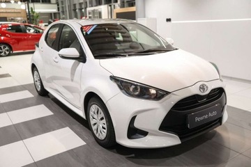 Toyota 2022 Toyota Yaris 1.0 Active Benzyna 72KM, zdjęcie 2