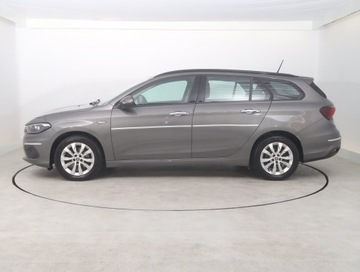 Fiat Tipo II Station Wagon 1.4 95KM 2017 Fiat Tipo 1.4 16V, Salon Polska, Serwis ASO, zdjęcie 2