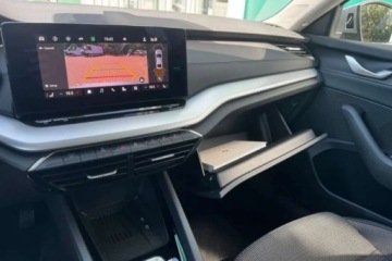 Skoda Octavia IV Liftback 1.5 TSI EVO 150KM 2026 Skoda Octavia Podgrzewane fotele Kamera i czujniki parkowania Duzy Rabat, zdjęcie 17