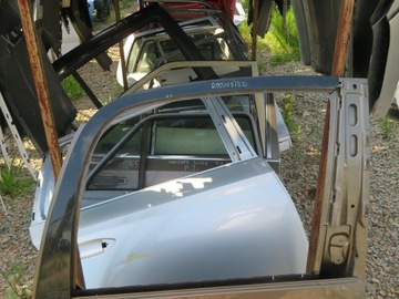DVEŘE LEVÉ ZADNÍ SKODA ROOMSTER