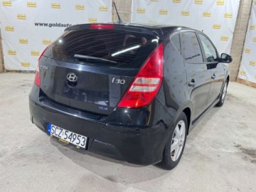 Hyundai i30 I Hatchback 1.4 109KM 2010 Hyundai i30 Lift Klima-auto Serwis Sprawdz PL OPONY zima 1.4 Benzyna, zdjęcie 9