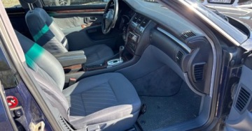 Audi A8 D2 Sedan 2.8 30V 193KM 1997 Audi A8 2.8B zarejestrowany automwt 2.8 Benzyna 193KM, zdjęcie 4