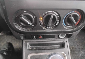 Jeep Patriot 2009 Jeep Patriot 2009r, 2.0 Benzyna. AUTOMAT. Lekko uszkodzony lewy bok. Jezd, zdjęcie 12