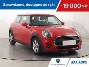 Mini Mini F56 Hatchback 3d Facelifting Cooper 1.5 136KM 2020 MINI 3-door Cooper, Salon Polska, Serwis ASO