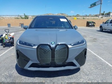 BMW iX 2023 BMW iX xDrive50 2023 Elektryczny 516KM, zdjęcie 6