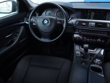 BMW Seria 5 F10-F11 Touring 520d 184KM 2011 BMW 5 520d, 181 KM, Navi, Klima, Klimatronic, zdjęcie 6
