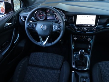 Opel Astra J GTC 1.6 Turbo ECOTEC 200KM 2018 Opel Astra 1.6 T, Salon Polska, Serwis ASO, Navi, zdjęcie 6