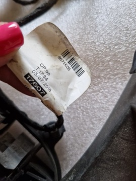 ASTRA K ZÁMEK LEVÝ PŘEDNÍ 8PIN 915-C3039081-18S