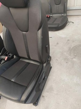 OCTAVIA IV 4 KOMBI SEDADLA SEDAČKY KOMPLET POLOKOŽENÝ EVROPA