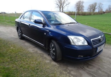 Toyota Avensis II Sedan 1.8 VVT-i 129KM 2004 Toyota Avensis 1.8ben,klima,zarejestrowana 1.8 Benzyna 129KM, zdjęcie 4