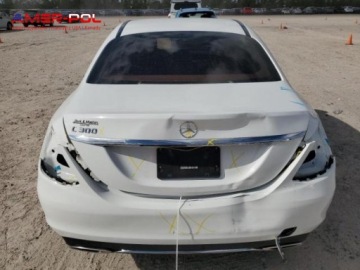 Mercedes Klasa C W205 2016 Mercedes-Benz Klasa C 2016 Mercedes-Benz C-Class 4dr Sdn C 300 RWD 2.0, zdjęcie 5
