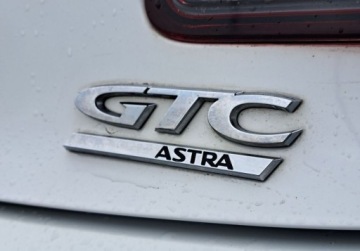 Opel Astra J GTC 1.6 Turbo ECOTEC 180KM 2013 Opel Astra Opel Astra IV GTC 1.6 T Enjoy 180KM 1.6 Benzyna 180KM, zdjęcie 23