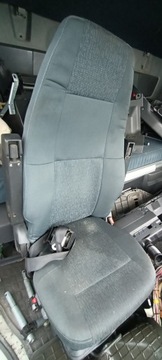 FOTEL PASAŻERA VOLVO FH 13 PNEUMATYCZNY PRAWY