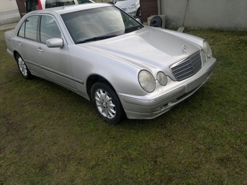 MERCEDES E TŘÍDA W210 FACELIFT KOMBI / SEDAN NÁDRŽ PALIVA