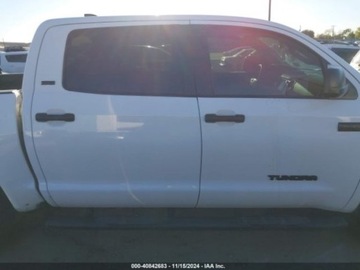 Toyota Tundra II 2021 Toyota Tundra 2021r., SR5, od ubezpieczalni 5.7 Benzyna 381KM, zdjęcie 7