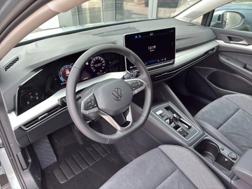 Volkswagen Golf VIII 2025 Volkswagen Golf Life Plus 1.5 eTSI DSG, zdjęcie 4